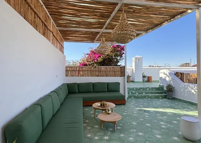 Neroli Le Riad, Idealement Situe
