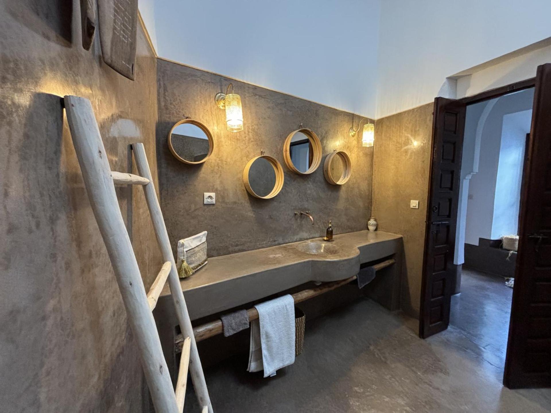 Neroli Le Riad, Idealement Situe Villa