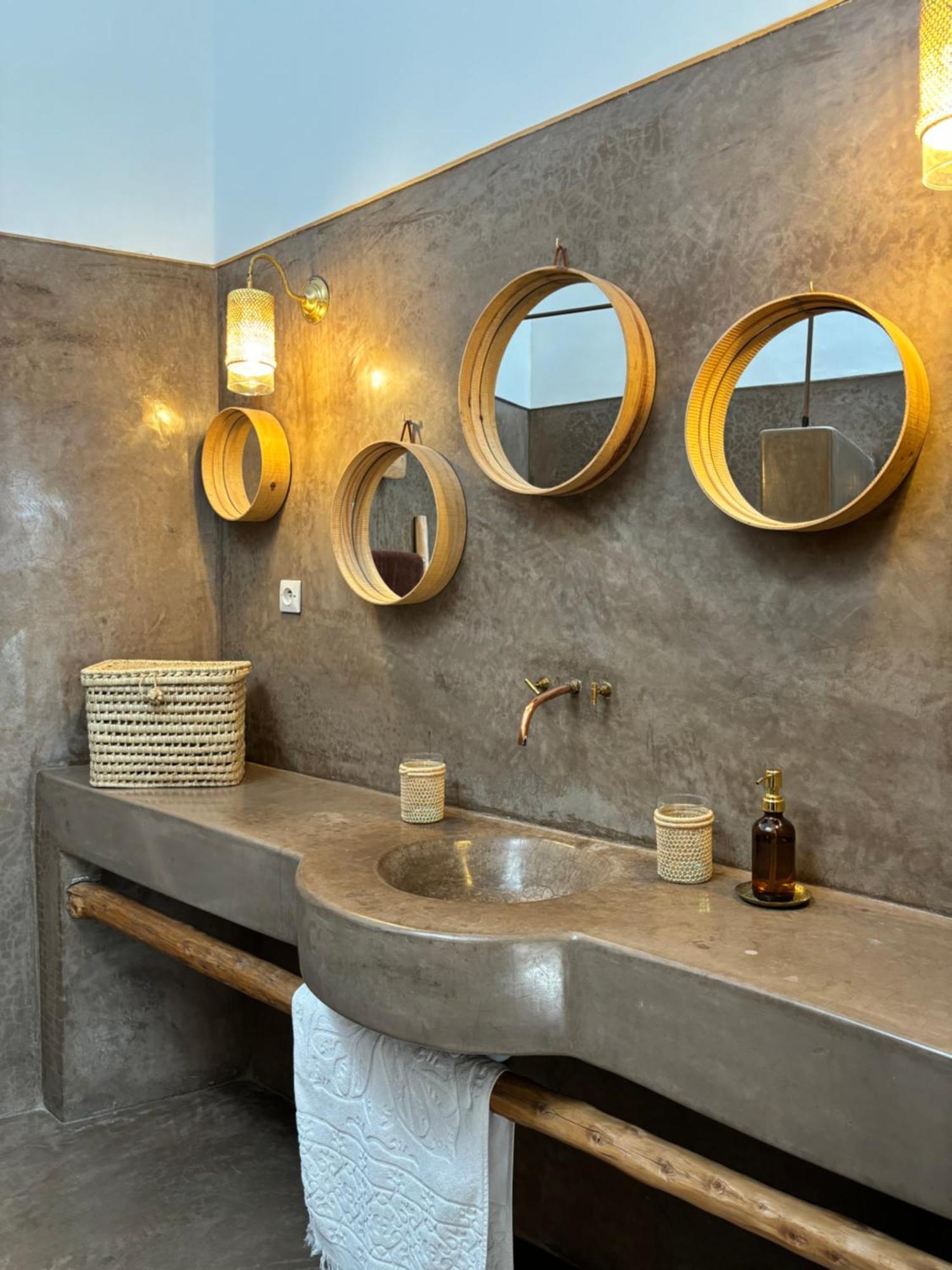 Villa Neroli Le Riad, Idealement Situe *
